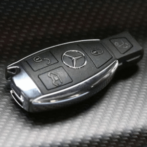 sécurité véhicule : clé Mercedes